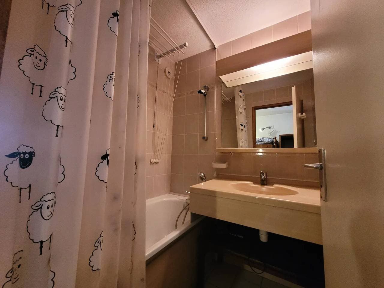 Foto 6 von 9: Studio - 4 Personen