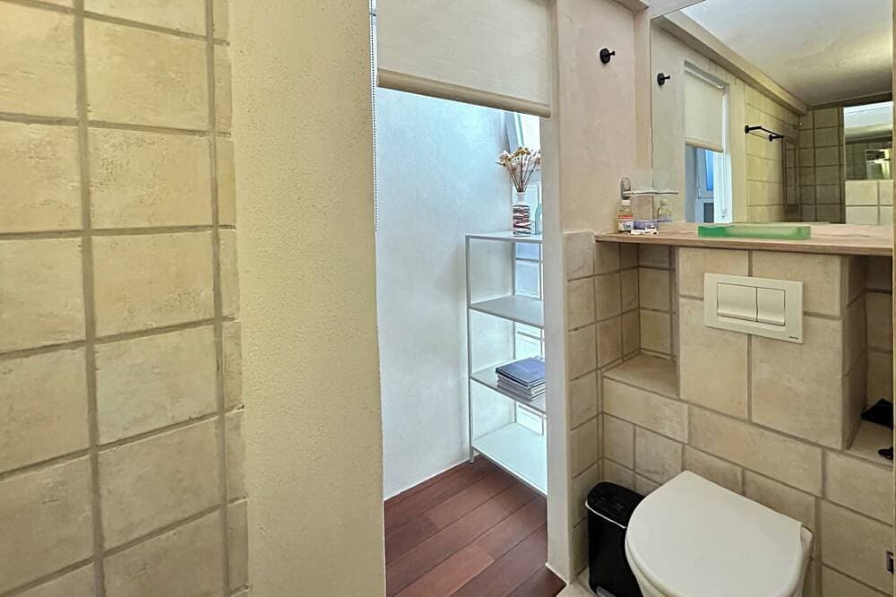 Foto 4 von 26: Bonifacio Haute-Ville: großes renoviertes charmantes Studio aus dem 14. Jahrhundert, klimatisiert, WIFI