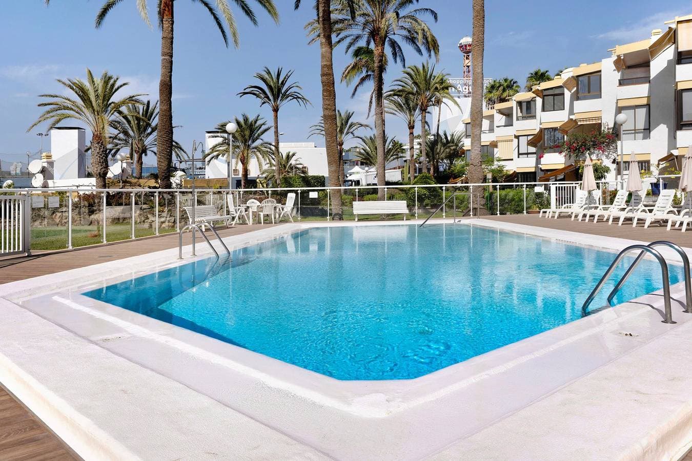 Apartamento Las Flores1 1
