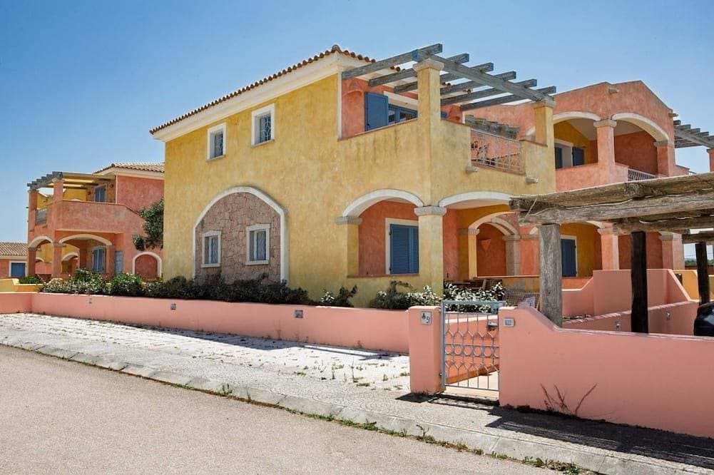 Toro III (Apartment for 4 Guests - 30' from Porto Cervo) 1