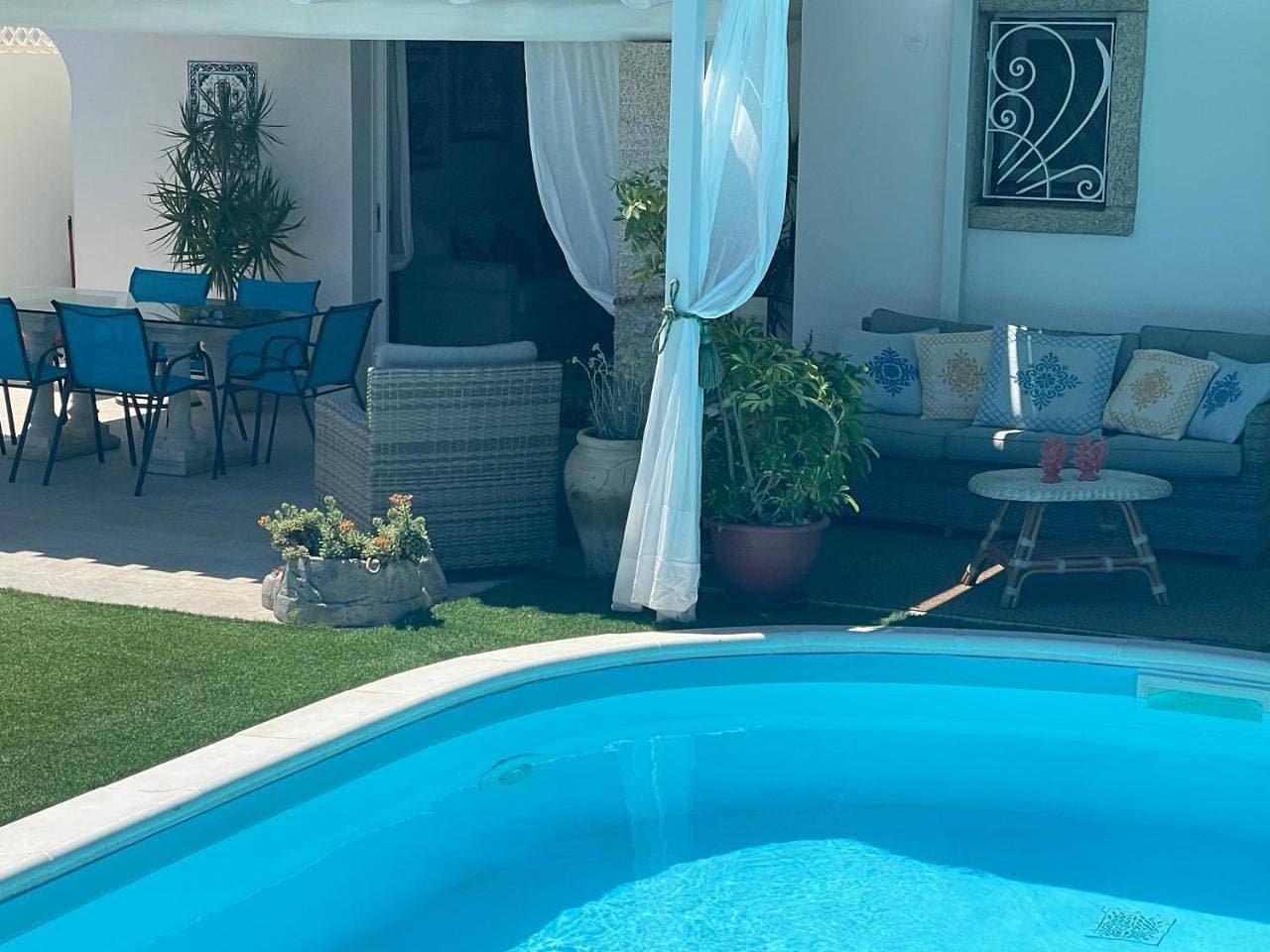 Foto 12 von 71: Villa with Private Pool