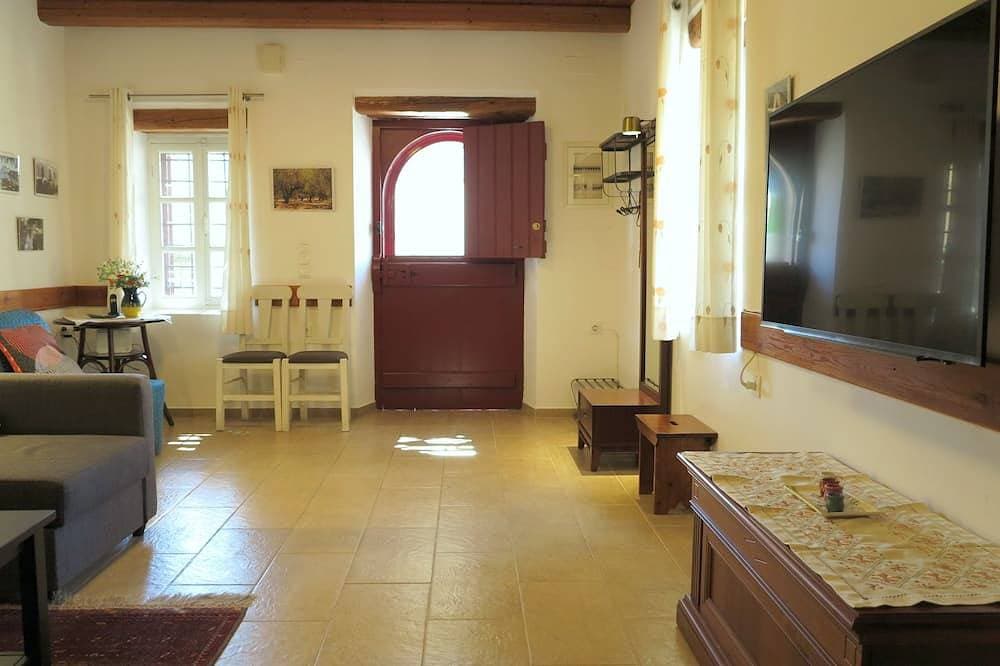 Foto 9 von 30: Schön erneuertes traditionelles Steinhaus in Vori, Süd-Kreta, Griechenland.