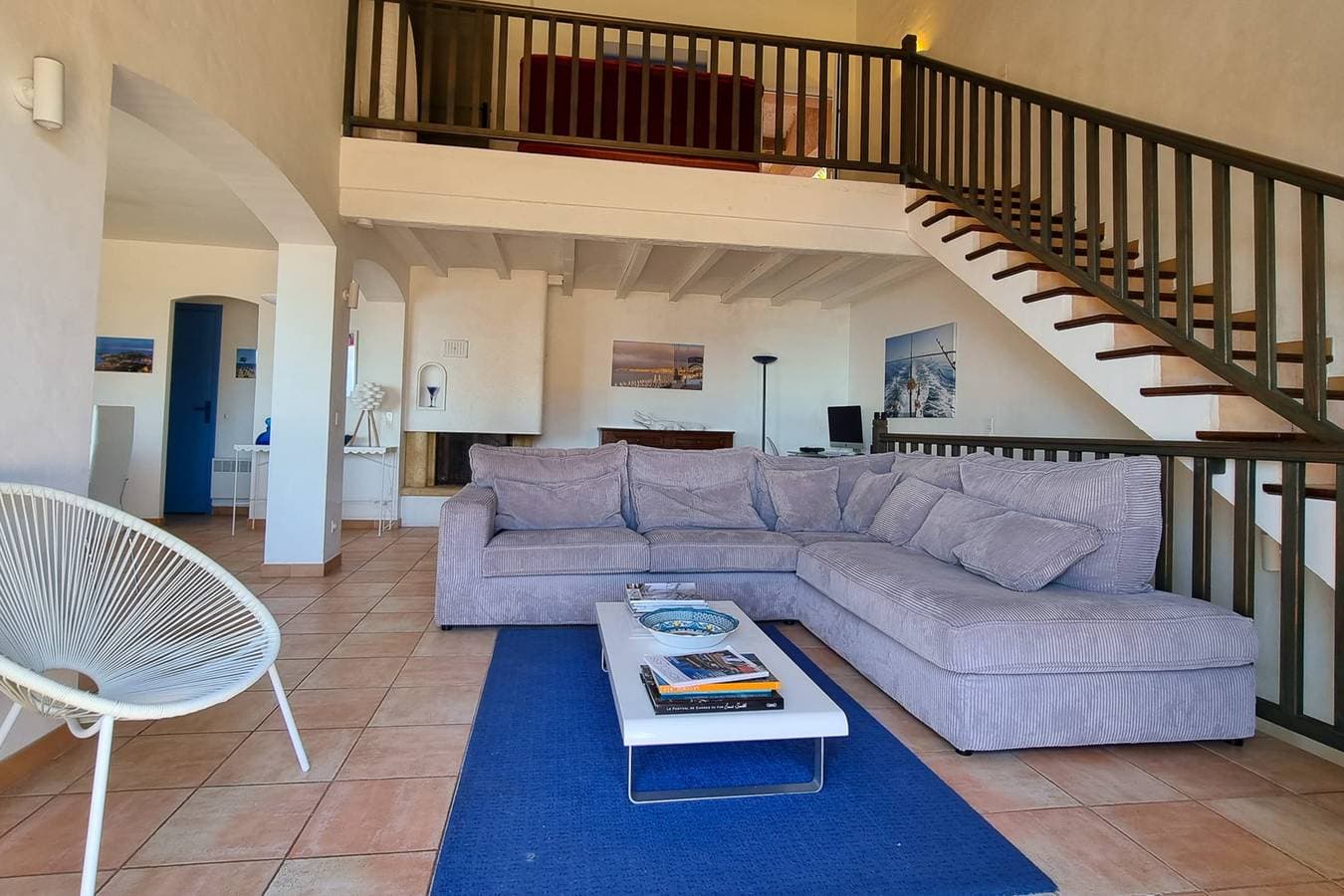 Foto 9 von 67: Villa für 14 Personen mit Balkon