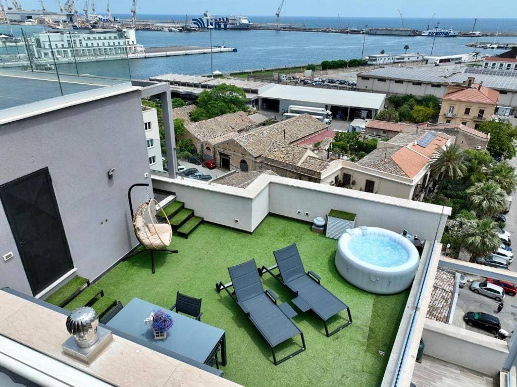 Foto 2 von 9: One-Bedroom Apartment with Rooftop Spa Bath