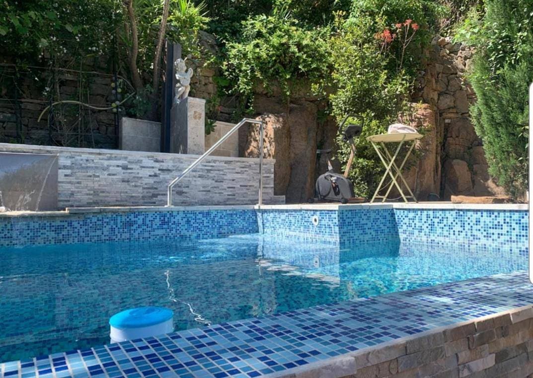 Maison atypique avec Cascate Duplex plus Studio a 200 m Notre Dame Valcluse 1