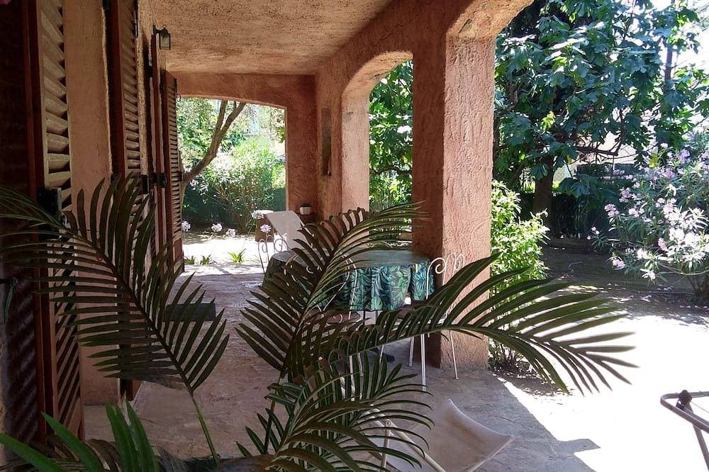 Foto 6 von 6: Cannes Bocca Near Garden Tennis Club faculties Cineum In garden villa