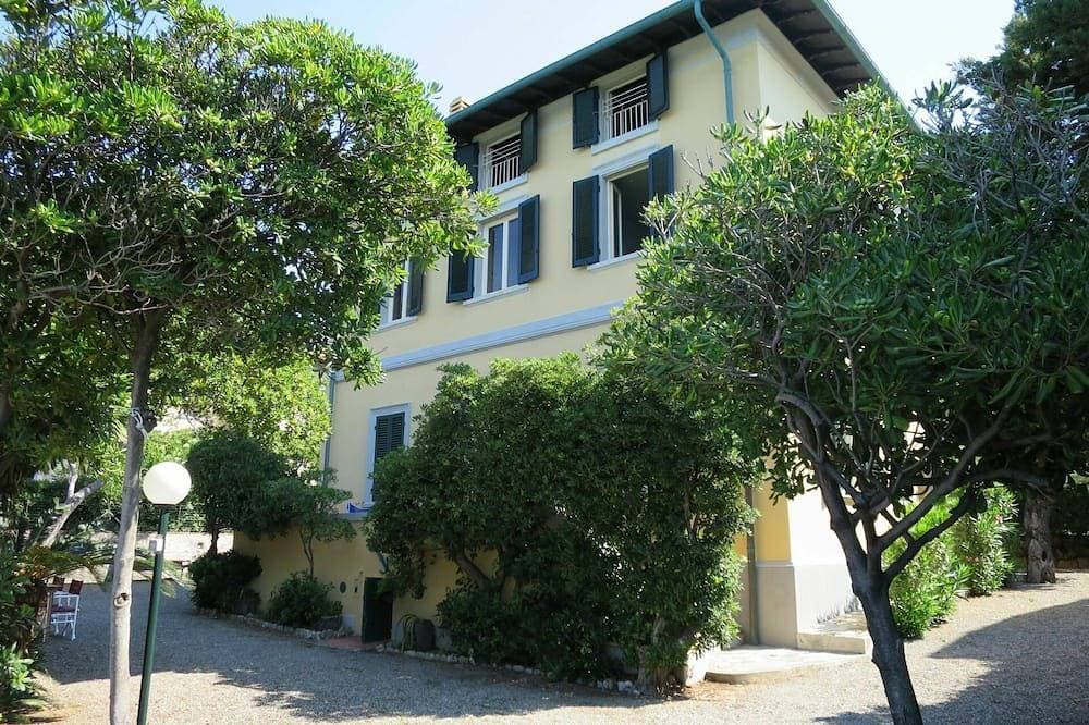 Foto 9 von 30: Wunderbares alleinstehendes Ferienhaus mit  W-Lan, TV, Innenhof und Haustiere erlaubt