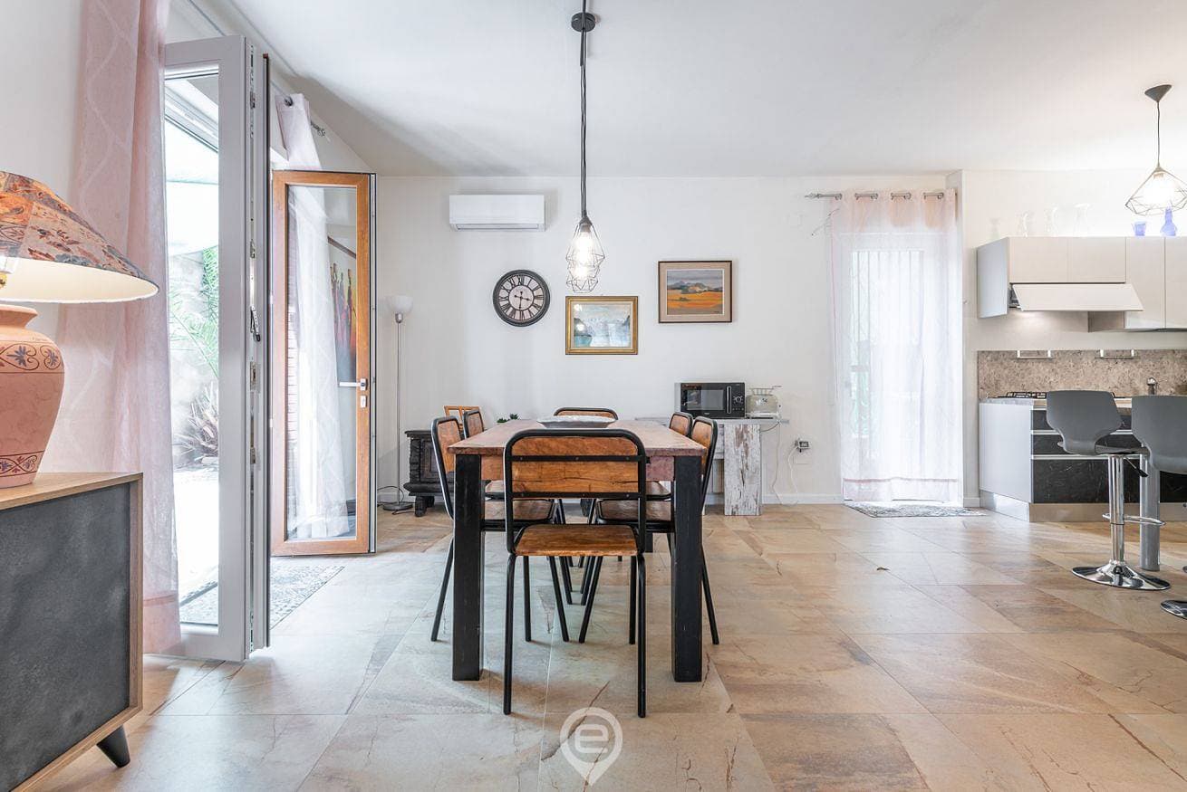 Foto 9 von 36: Ferienwohnung für 6 Personen mit Balkon/Terrasse