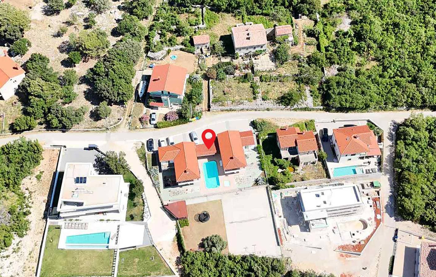 Foto 2 von 28: Gemütliche Ferienwohnung mit Pool, Terrasse und Zugang zum Strand – nur 2 km entfernt!