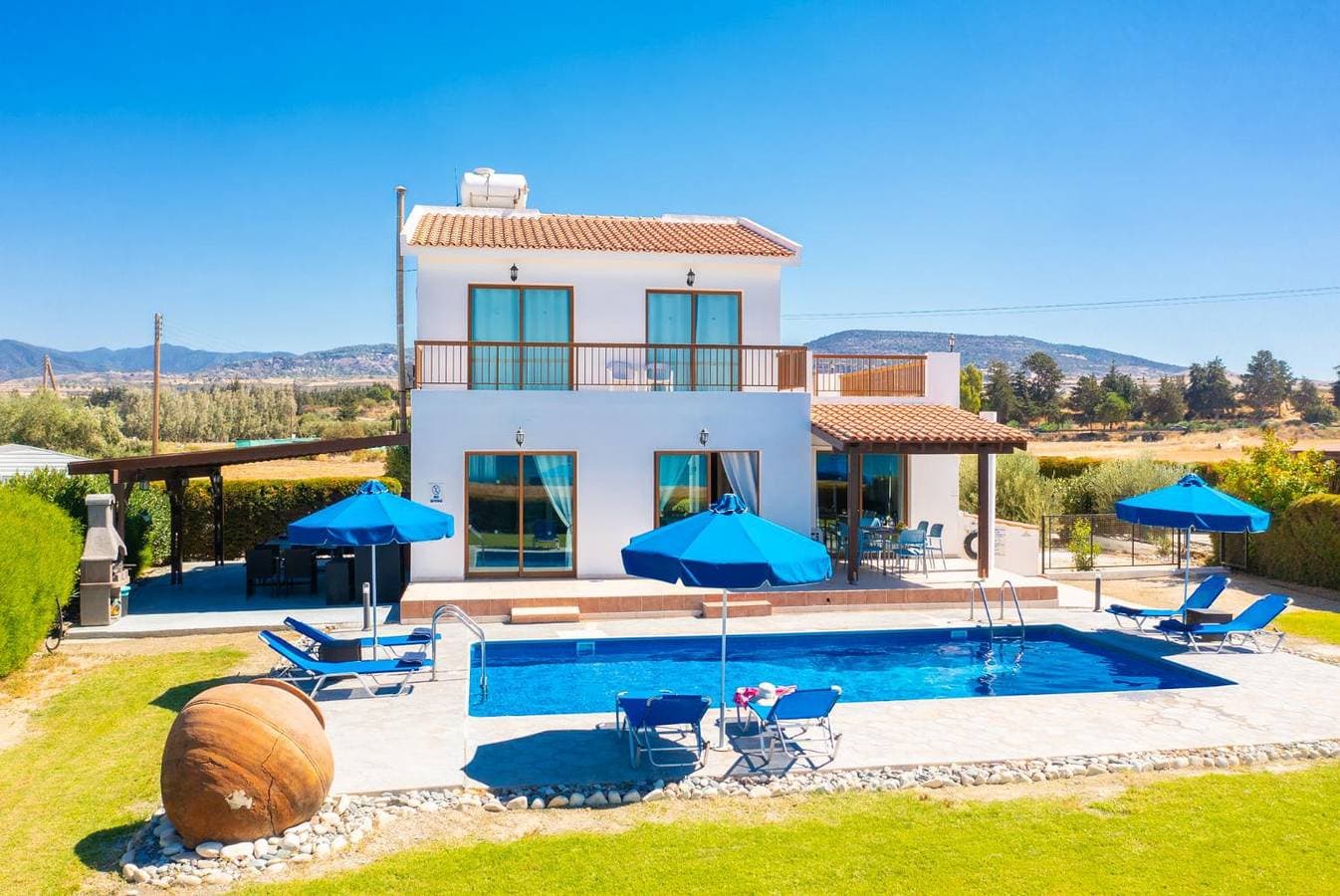 Foto 3 von 36: Villa für 6 Personen mit Terrasse