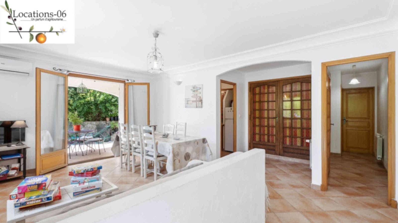 Foto 10 von 15: Vermietung rez-de-villa daher möblierter F2 für 1 -4 Personen, 30mn Nizza