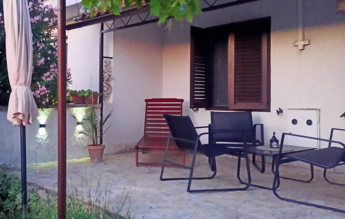 Foto 12 von 32: Charmante 2-Zimmer-Wohnung in der Nähe des FKK-Strandes mit Terrasse und Parkplatz