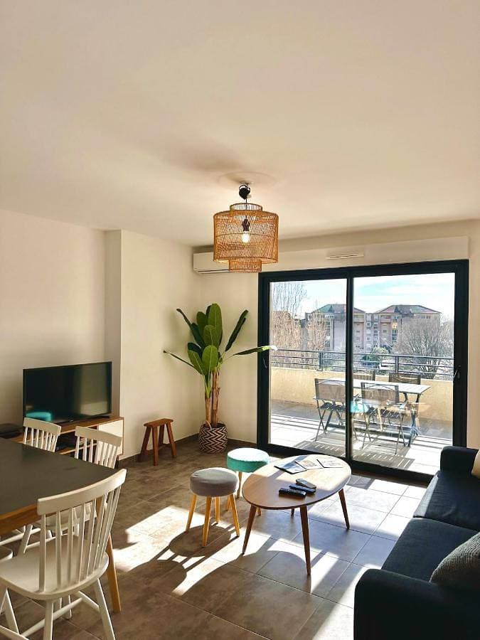 Spacious 3-room apartment with Large Terrace 1