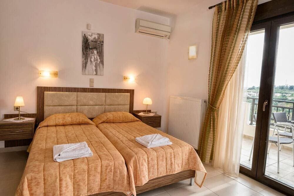 Foto 4 von 30: Familienfreundliche Villa,Pool,Kinderspielplatz, BBQ, Garten,5km zum Strand