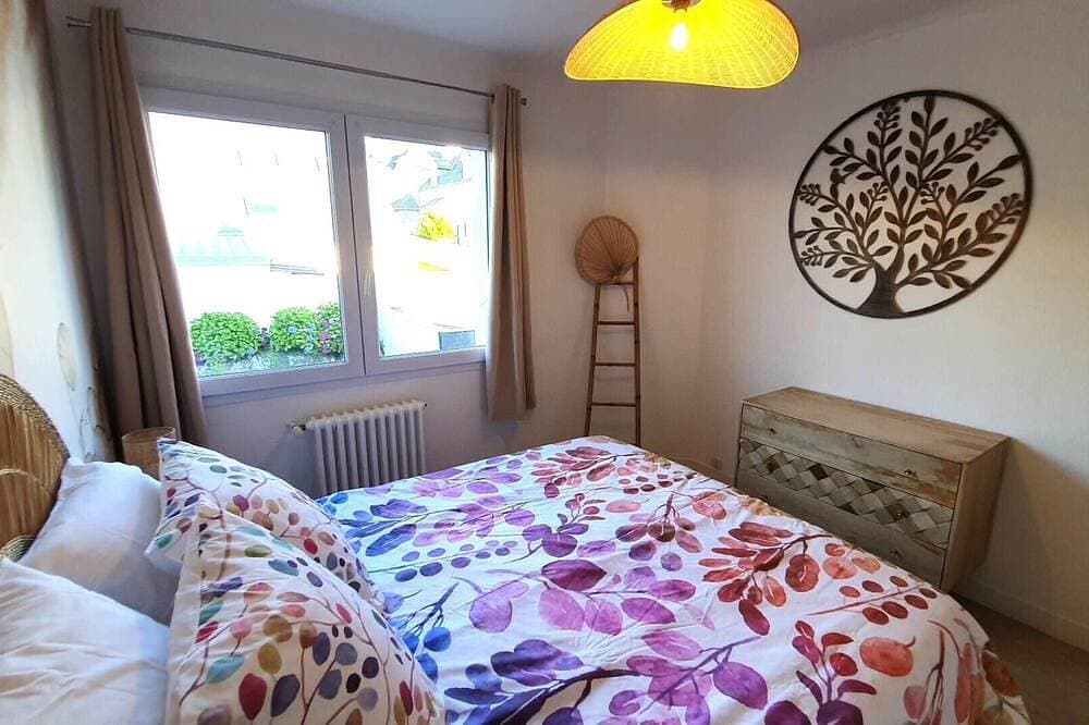Foto 5 von 20: Wohnung mit 2 Schlafzimmern, Strand zu Fuß erreichbar mit Parkplatz und Balkon.