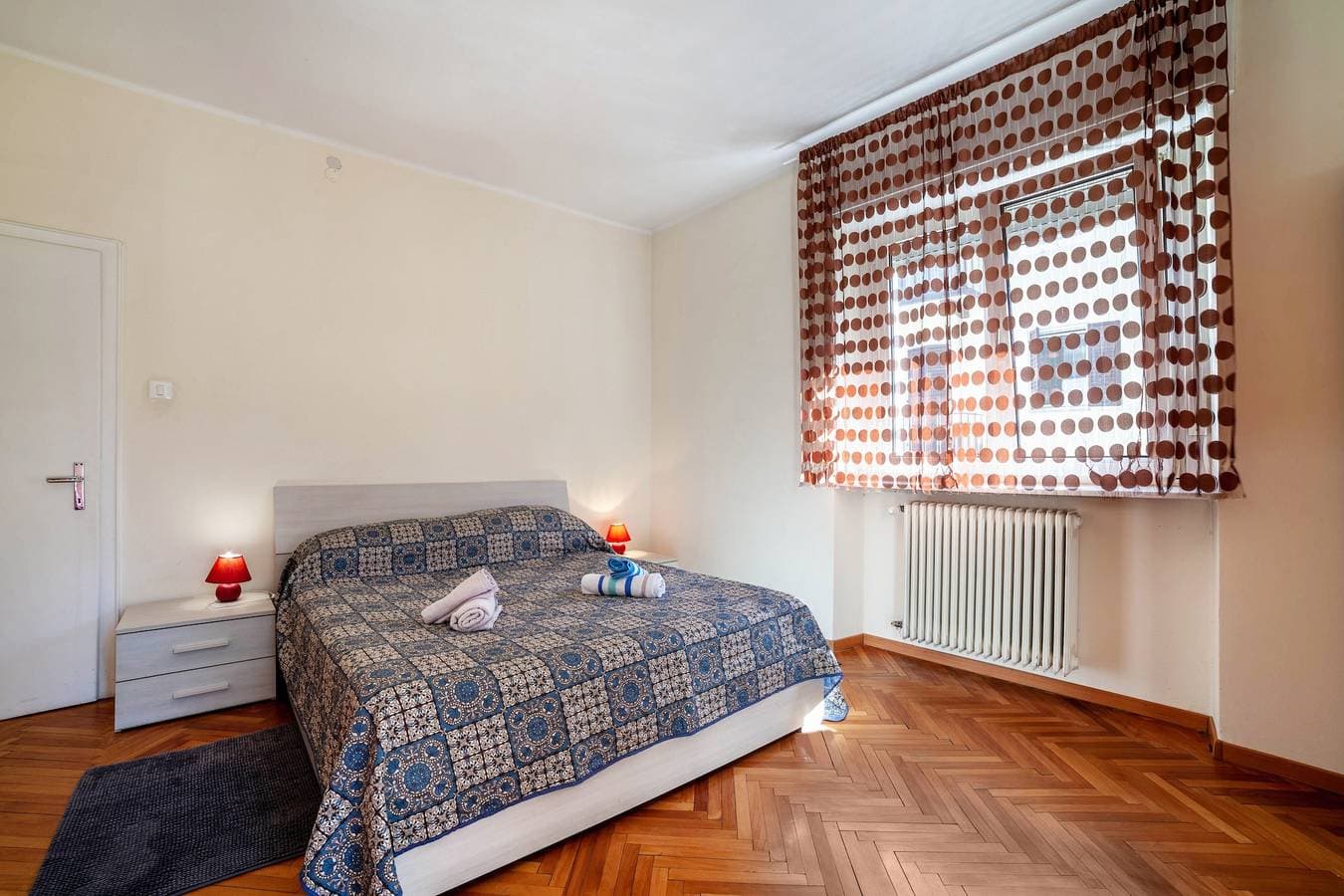 Foto 3 von 16: Residenz Hubertus Ferienwohnung 2 mit Balkon & WLAN