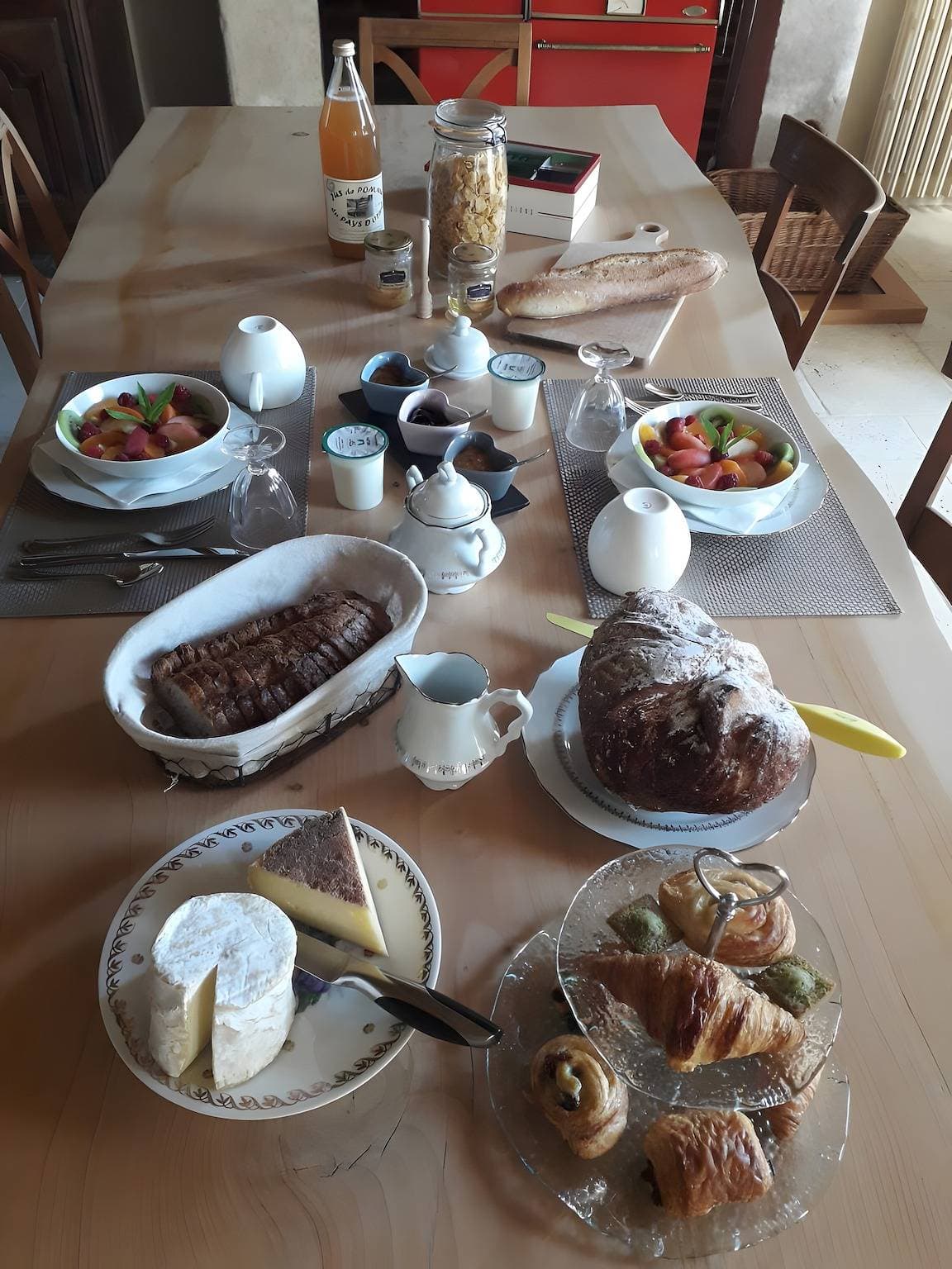Foto 5 von 18: Bed & Breakfast 'Chambre Sauge' mit gemeinsamer Terrasse, Garten und WLAN