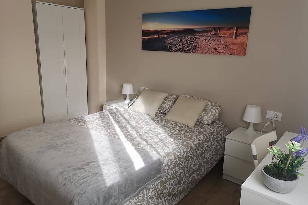 Foto 4 von 28: Full apartment 13 beds and 3 bathrooms near the airport North La Laguna Tenerife
