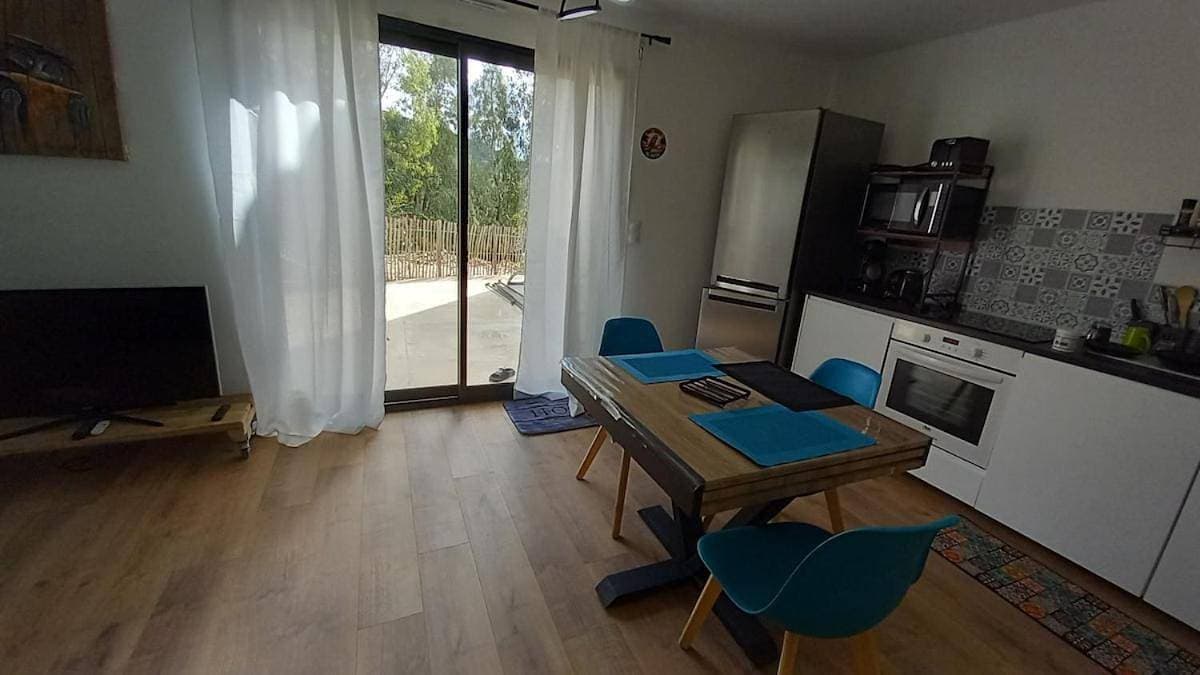Foto 12 von 28: One-Bedroom Apartment with Terrace