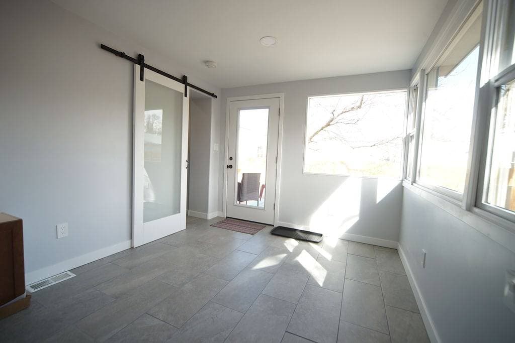 Luxurious Renovated Gem in Convenient Location! 1