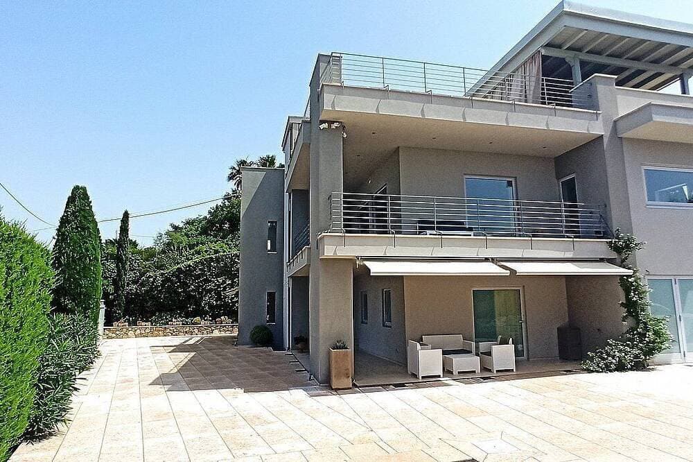 Foto 7 von 30: Villa Eliria B: A graceful apartment situated at a short distance from the beach, with Free Wi-Fi.