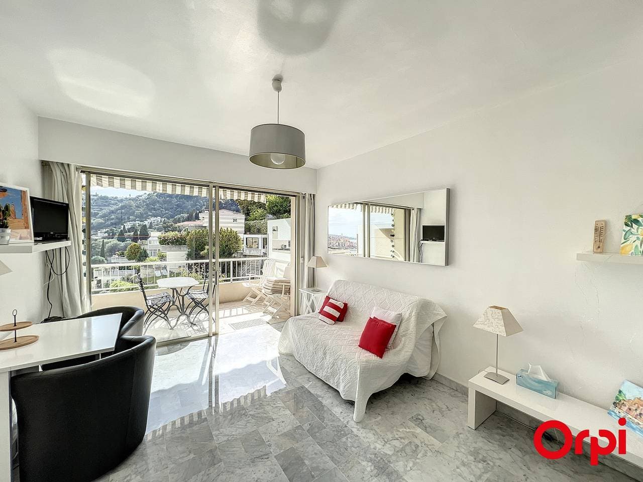 Foto 4 von 16: Ruhige Wohnung mit Pool und WLAN in Menton