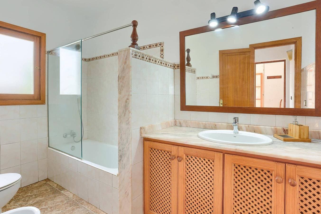 Foto 10 von 21: Villa für 6 Personen mit Garten
