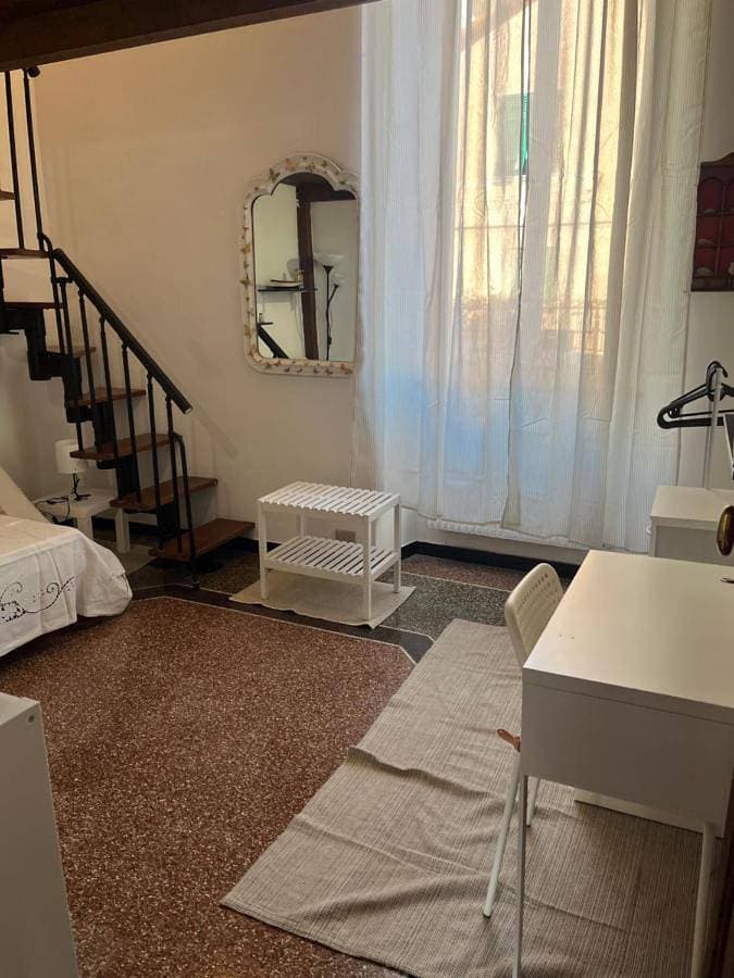 Foto 4 von 31: Double or Twin Room with Shared Bathroom