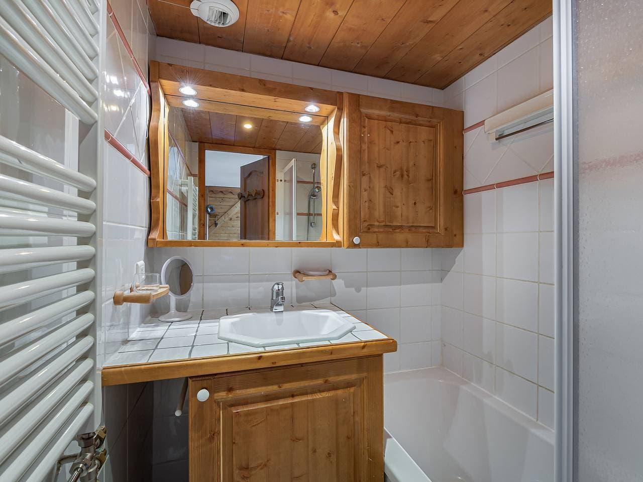 Foto 8 von 15: Helle Wohnung in Pistennähe mit Poolzugang, Haustiere erlaubt