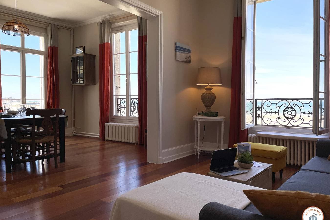 Foto 7 von 38: Ferienwohnung für 6 Personen mit Terrasse