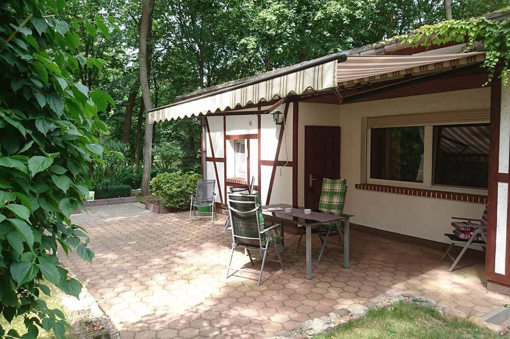 Foto 12 von 13: Haus im Wald,eigenes Grundstueck