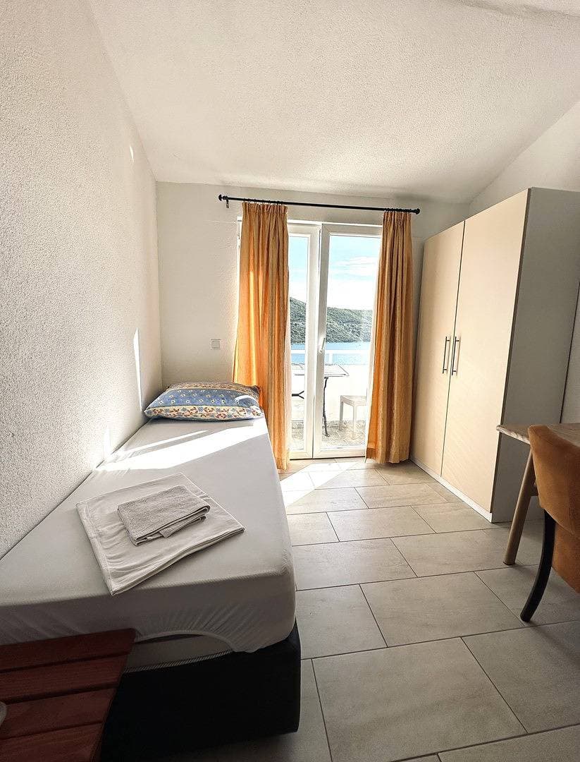 Foto 8 von 12: Ferienwohnung für 4 Personen mit Balkon/Terrasse