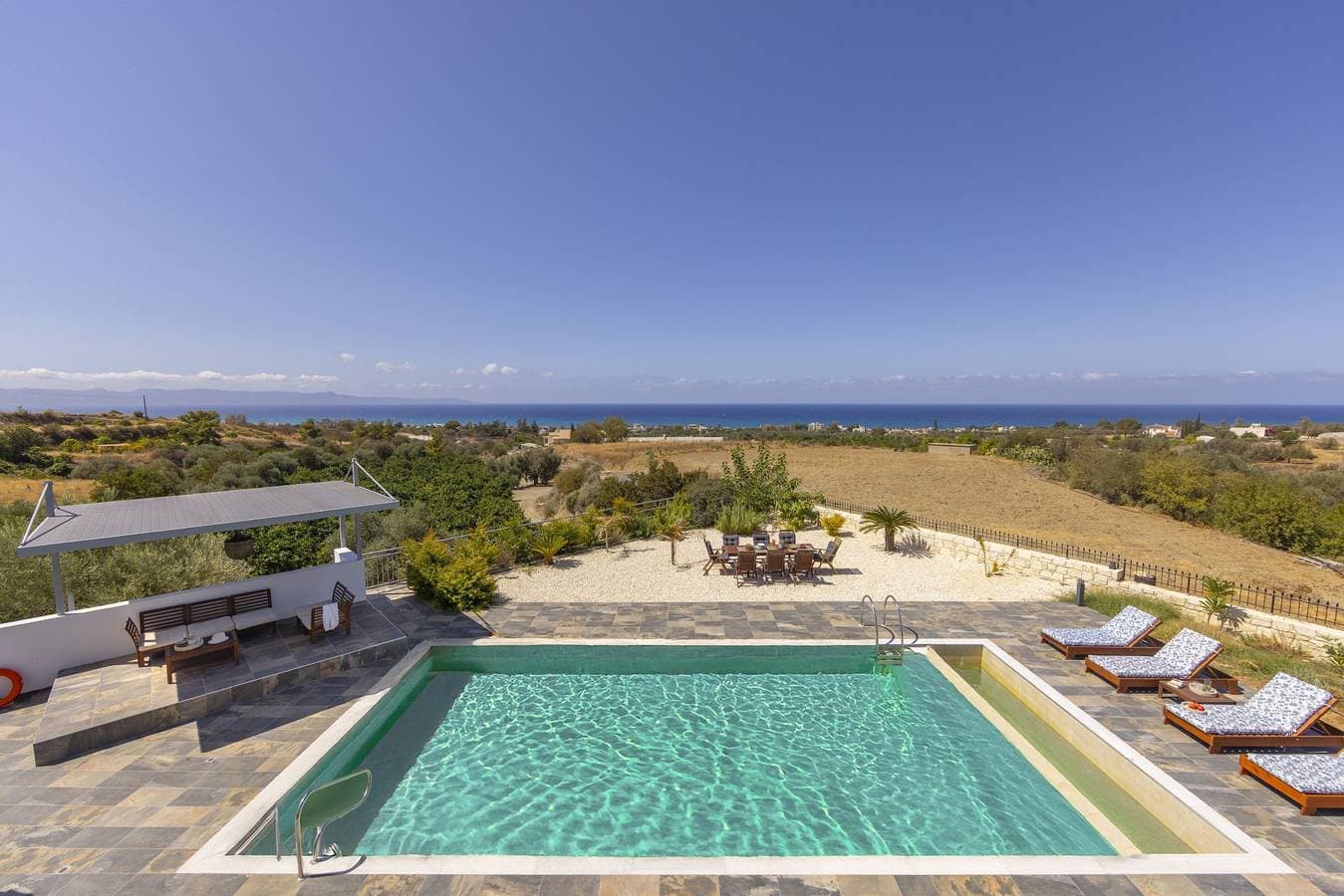 Foto 5 von 79: Villa für 8 Personen mit Terrasse