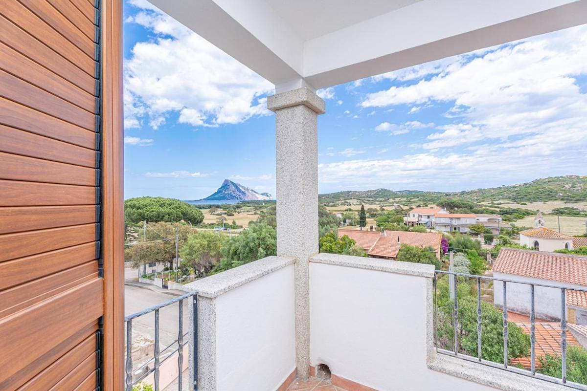 Foto 10 von 24: Terrazza Privata, pochi passi dalla Spiaggia Porto Taverna