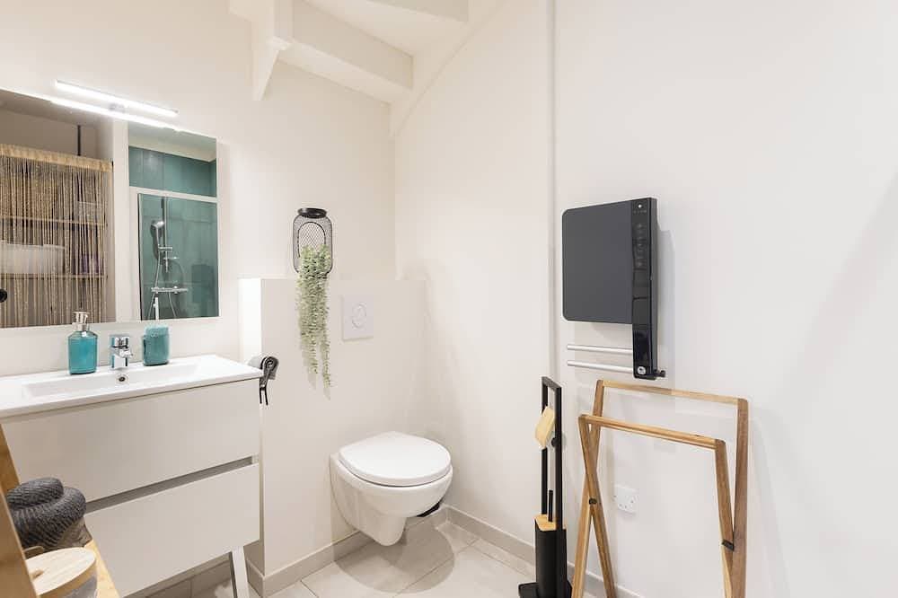 Foto 8 von 19: Bella Vita Jacuzzi!!! Vacation home near center private parking