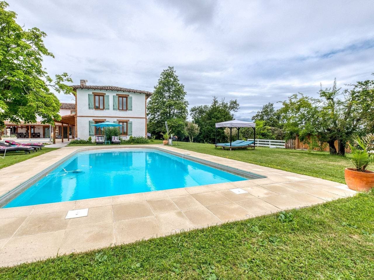Foto 11 von 28: Wohnung im Tarn mit Pool und Whirlpool