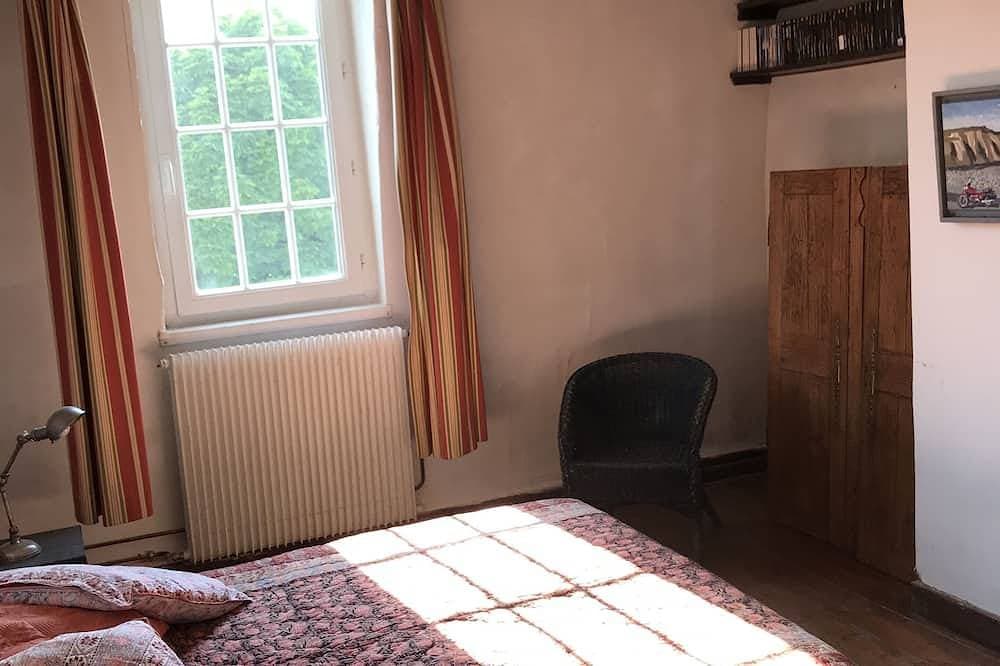 Foto 11 von 29: 🏡 Large Family Home –Sleeps 15 –8 Bedrooms – Enclosed Garden –3 km from the Sea