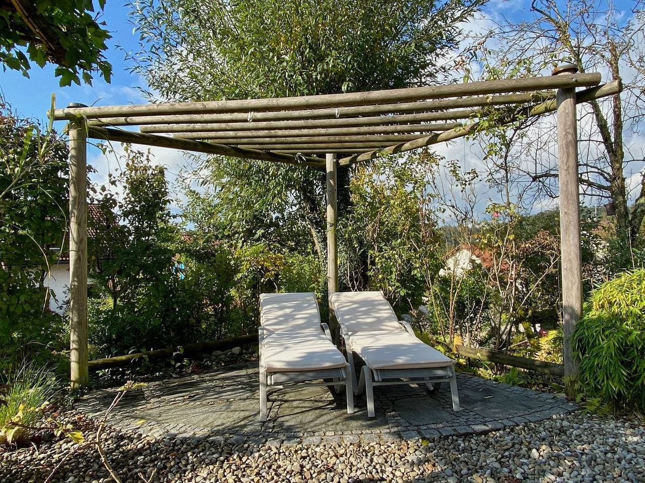 Foto 4 von 21: Ferienwohnung Garten-Oase - Hochwertige Gartenwohnung mit Sonnenterrasse