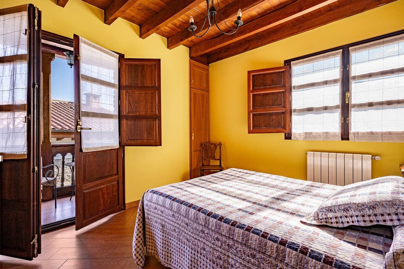 Foto 11 von 22: Ferienwohnung 'Comeya' mit Bergblick, privater Terrasse und Wi-Fi