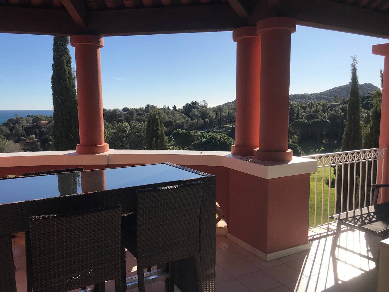 Foto 6 von 19: Cap Esterel: 3-Zimmer-Wohnung mit großer Terrasse und Meerblick