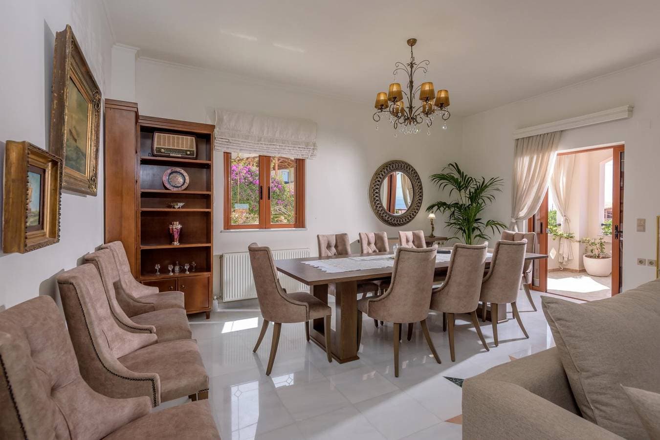 Foto 6 von 47: Villa für 12 Personen mit Meerblick