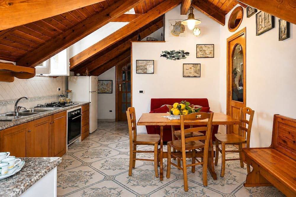Foto 10 von 15: Cozy Attic in the Heart of the Pearl of the Amalfi Coast