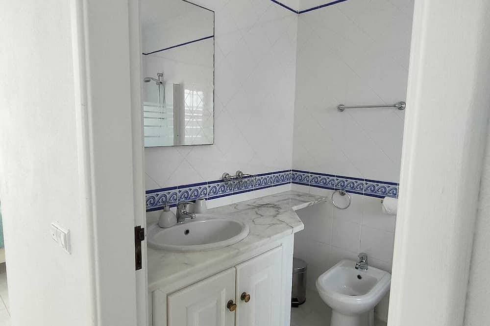 Foto 8 von 30: Vila Aurora - Private 3 Bedroom Villa - 100m from the beach