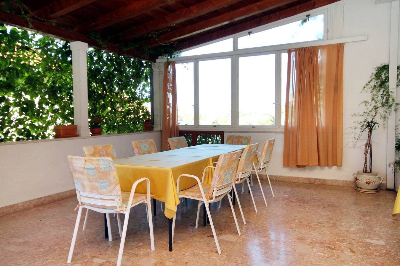 Foto 10 von 40: 2-Zimmer-Ferienwohnung mit Balkon und Meerblick Vrboska, Hvar A-540-a