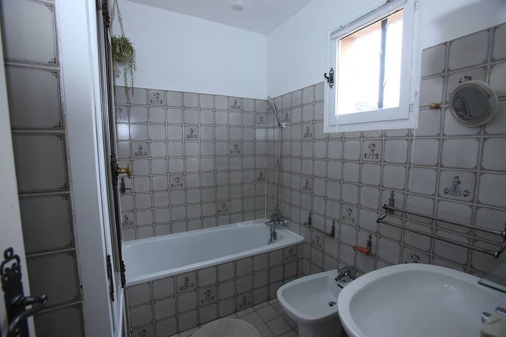 Foto 7 von 28: Detached villa with swimming pool and air conditioning between sea and mountains on the Côte d'Azur.