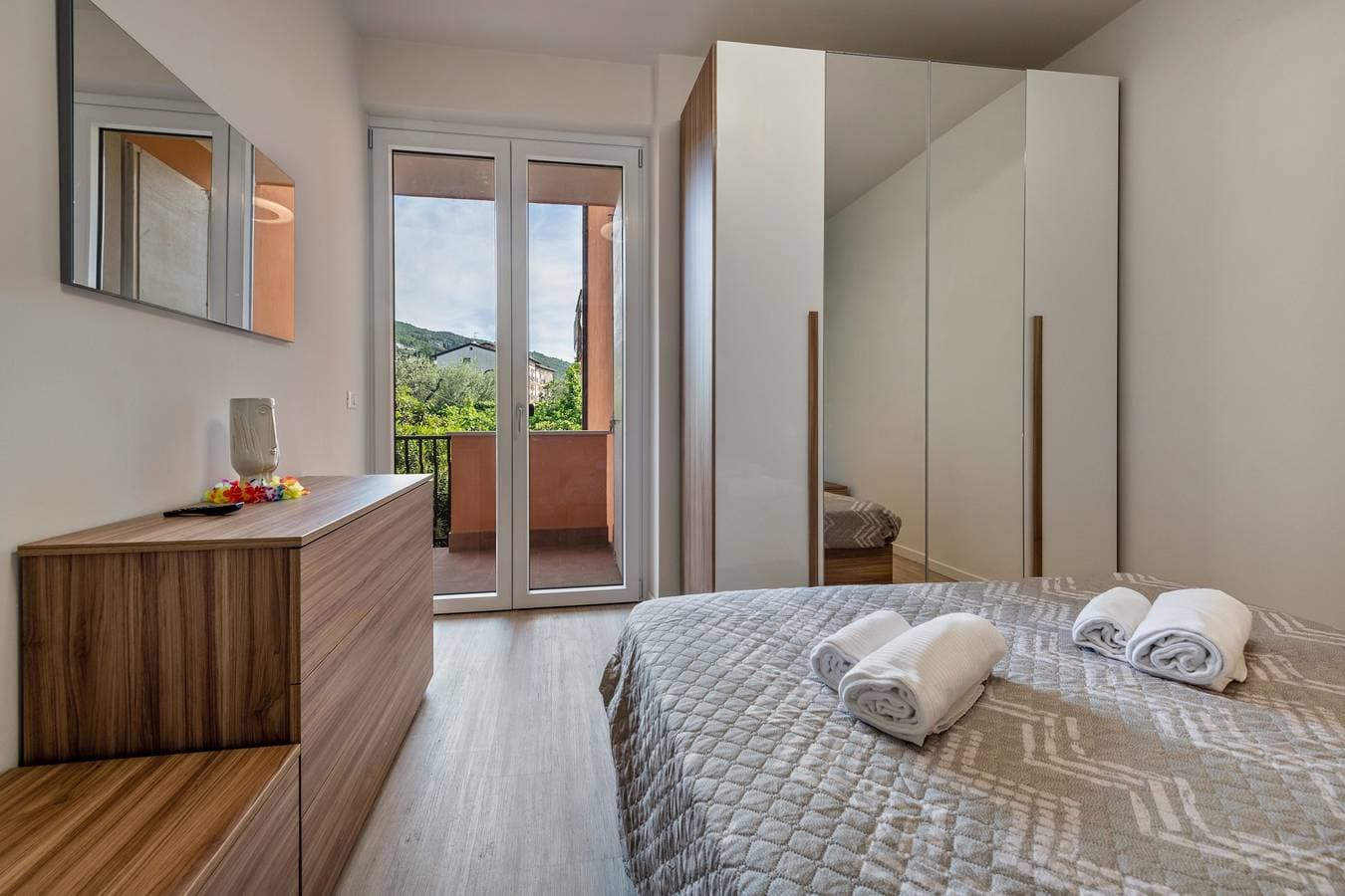 Foto 10 von 17: Ferienwohnung 'My Town Home' mit Balkon, WLAN und Klimaanlage