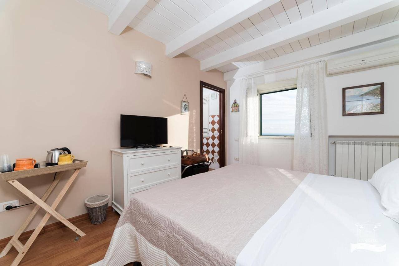 Foto 10 von 18: Double Room with Sea View