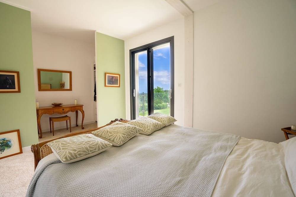 Foto 3 von 12: Architektonisches Juwel: Villa an der Cote d'Azur