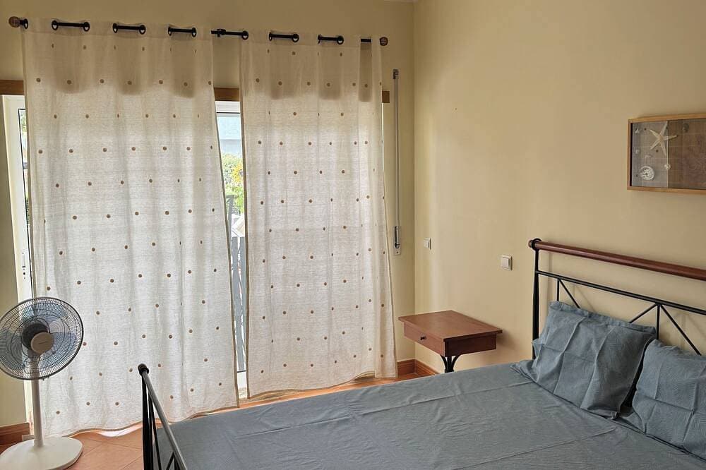 Foto 3 von 19: Casa Mar apartment, very close to Meia Praia beach, the Marina and the center of Lagos.
