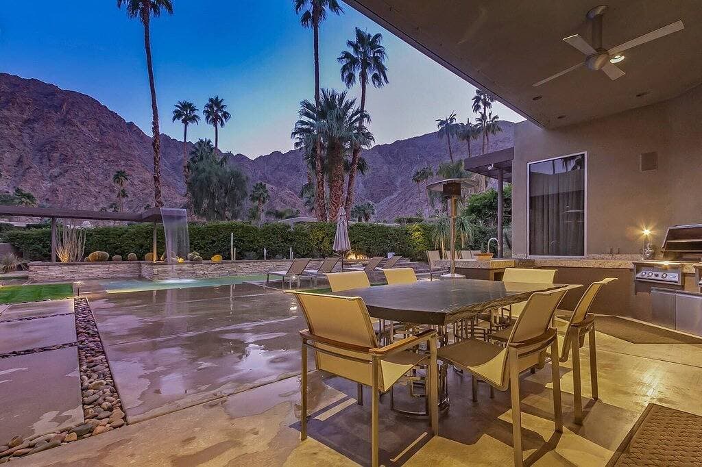Indian Wells Country Club: Panoramic Mountain View / Pool with waterfall 1